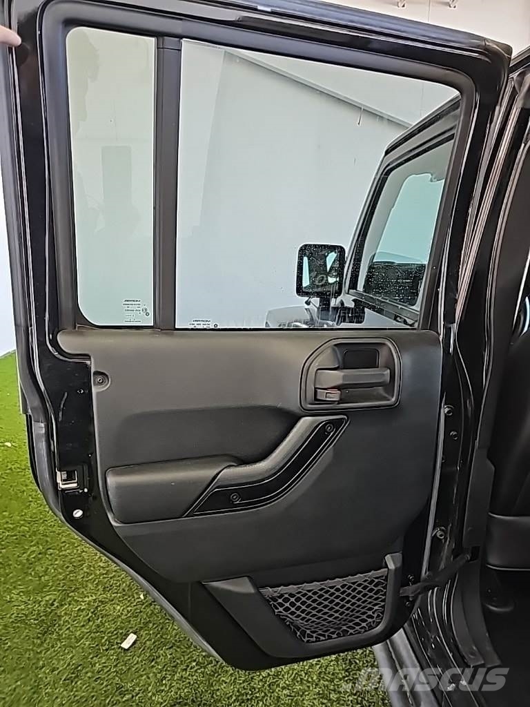 Jeep Wrangler Unlimited Otomobiller