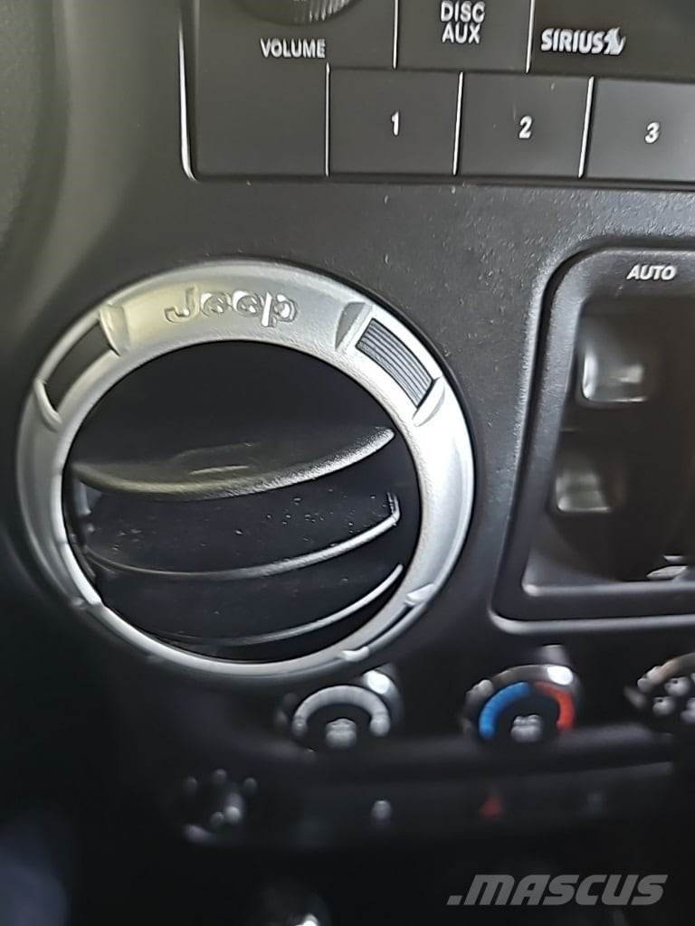 Jeep Wrangler Unlimited Otomobiller