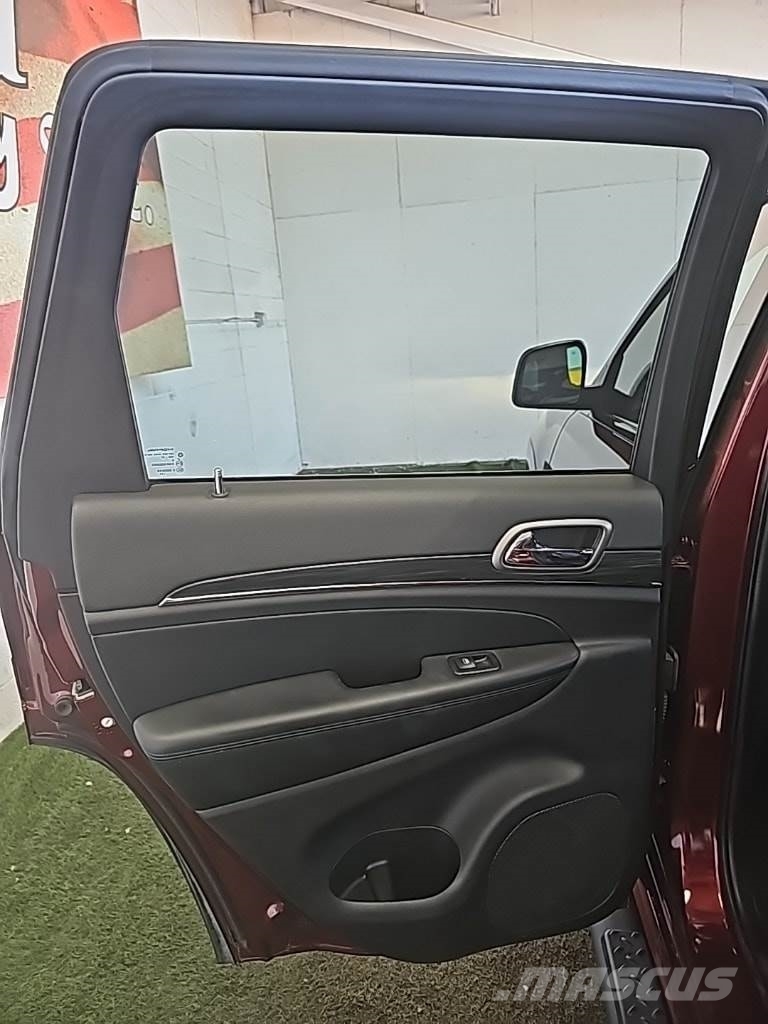 Jeep Grand Cherokee Otomobiller