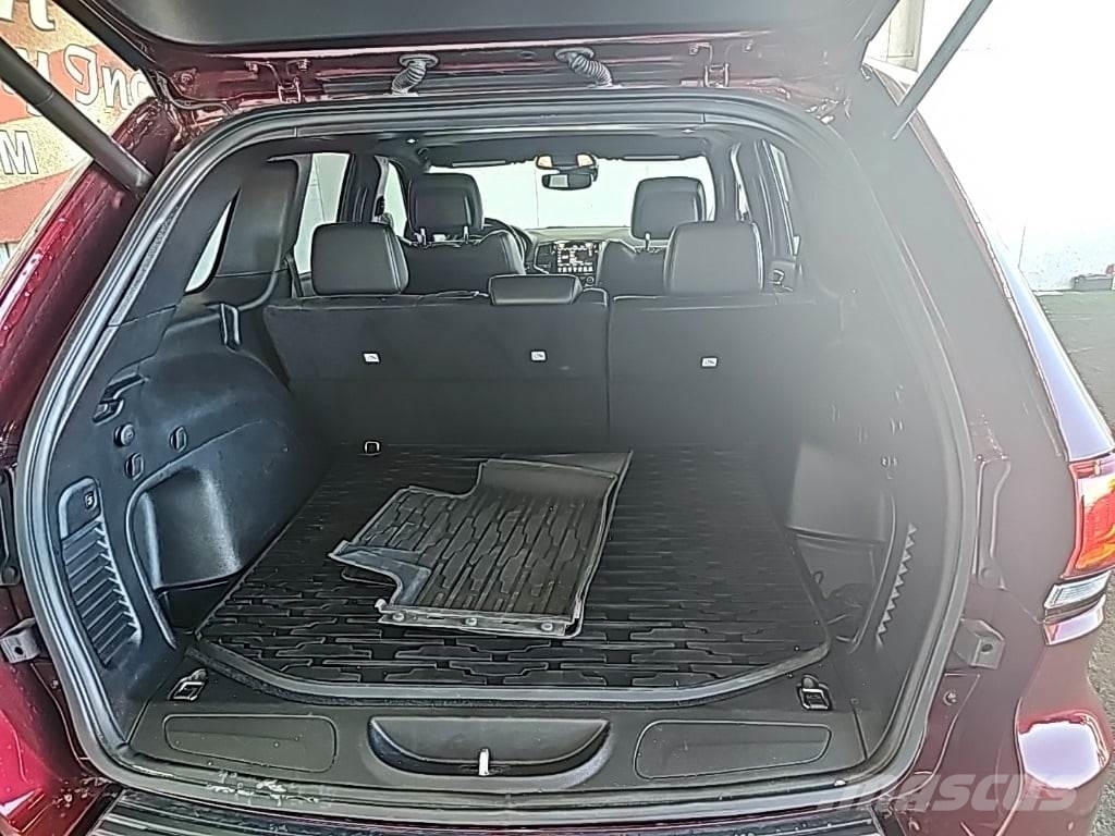 Jeep Grand Cherokee Otomobiller
