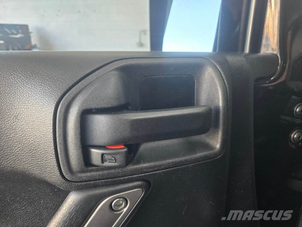 Jeep Wrangler Otomobiller