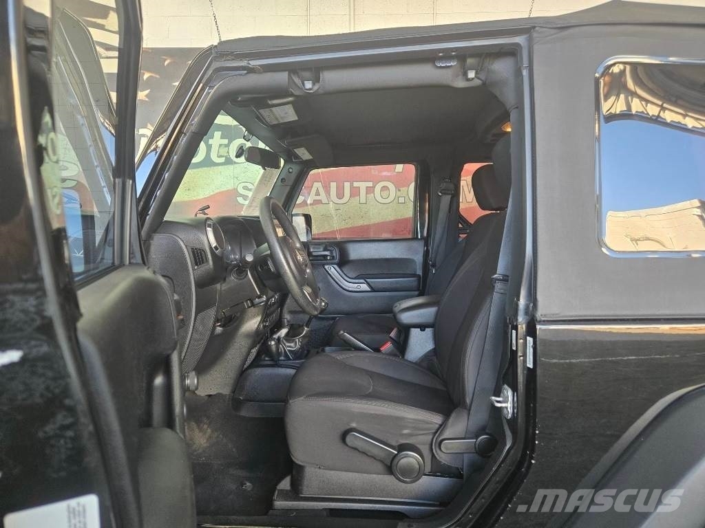 Jeep Wrangler Otomobiller