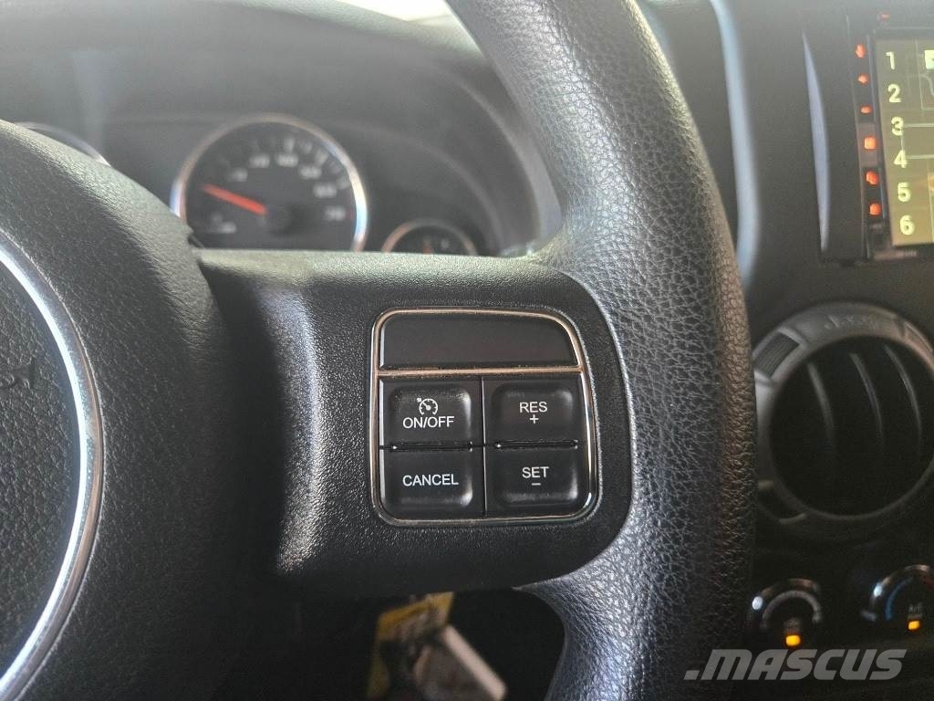 Jeep Wrangler Otomobiller