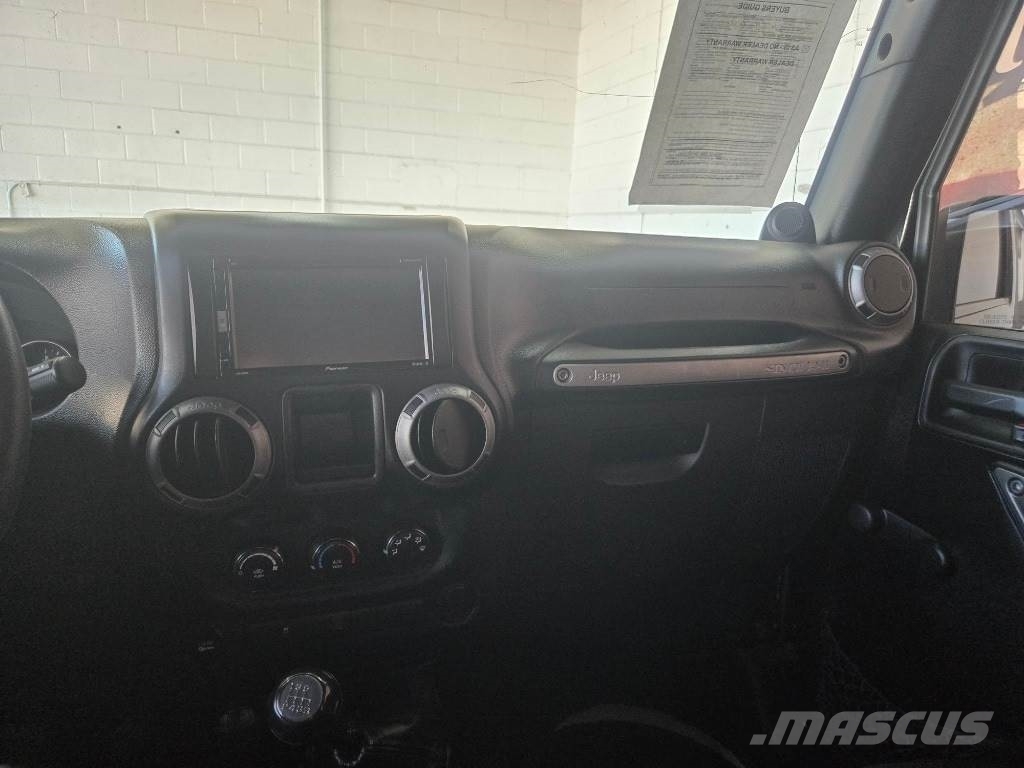 Jeep Wrangler Otomobiller