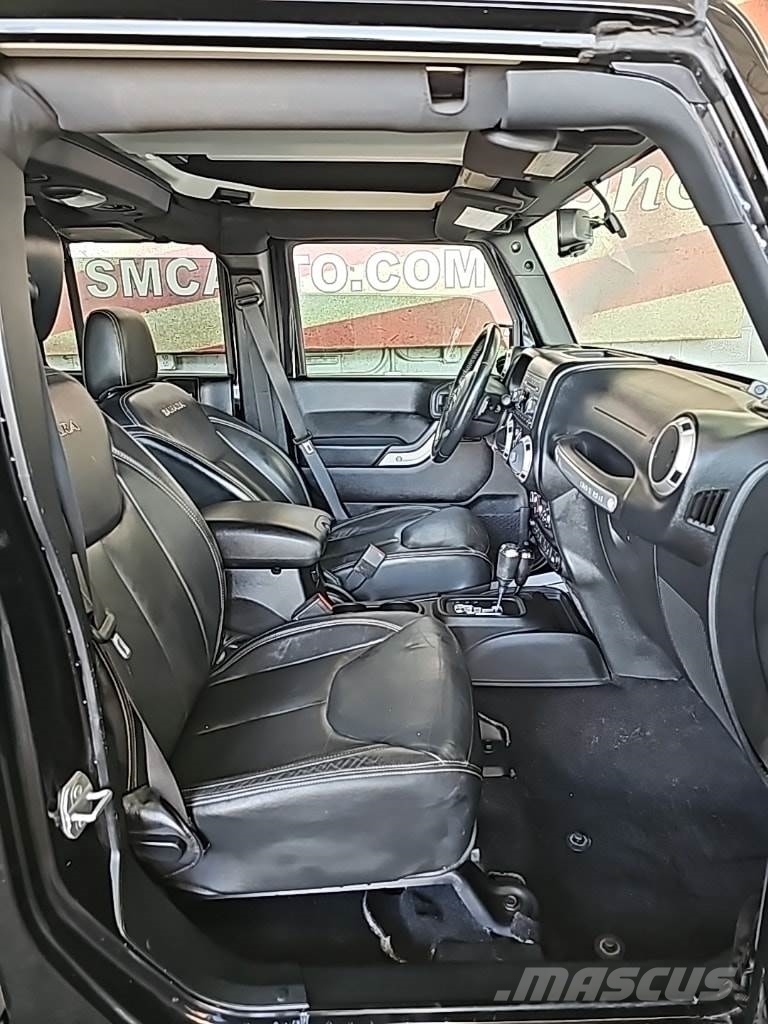 Jeep Wrangler JK Unlimited Otomobiller