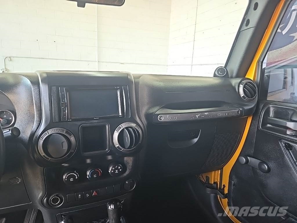 Jeep Wrangler Unlimited Otomobiller