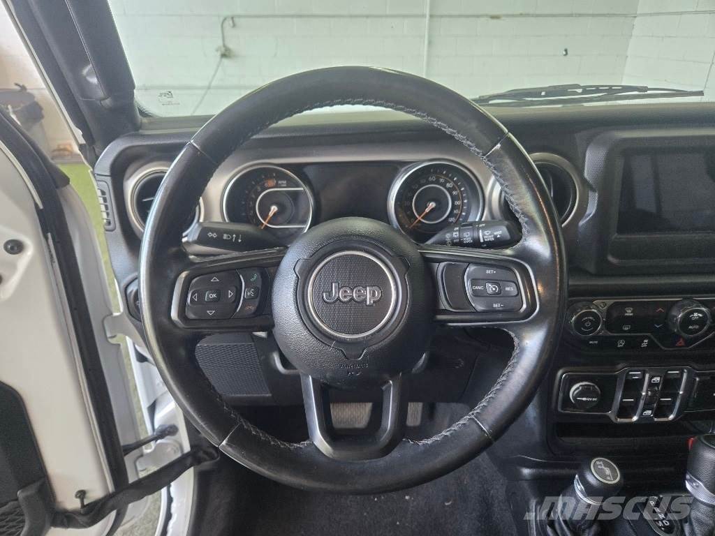 Jeep Wrangler Otomobiller