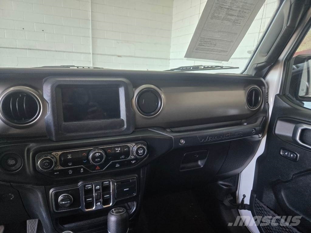 Jeep Wrangler Otomobiller