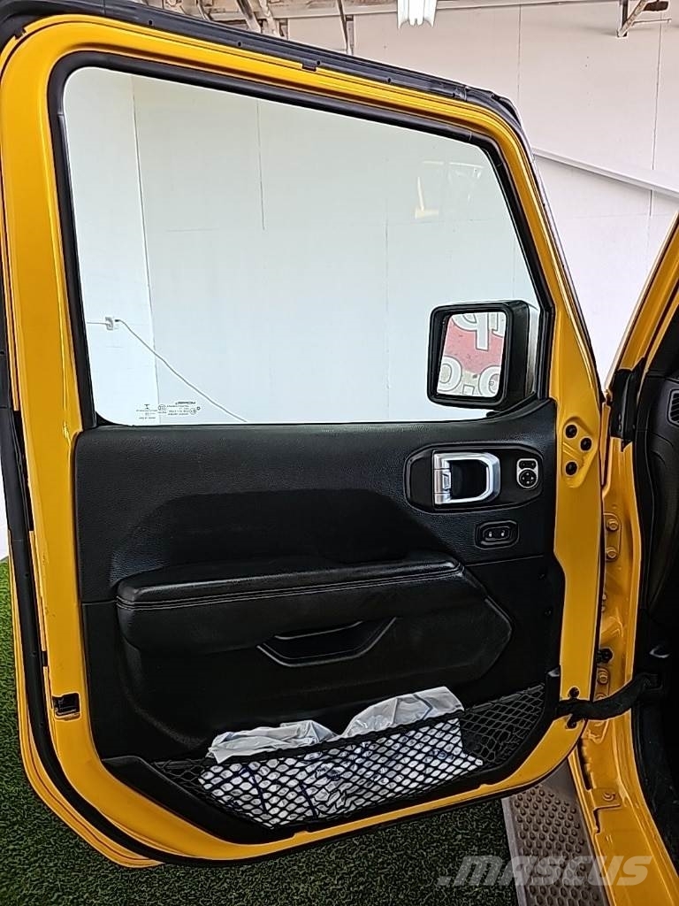 Jeep Wrangler Otomobiller