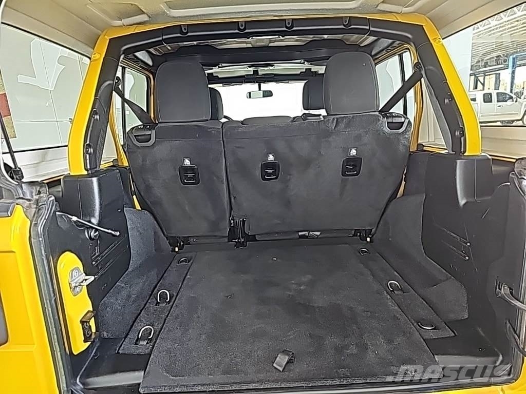 Jeep Wrangler Otomobiller