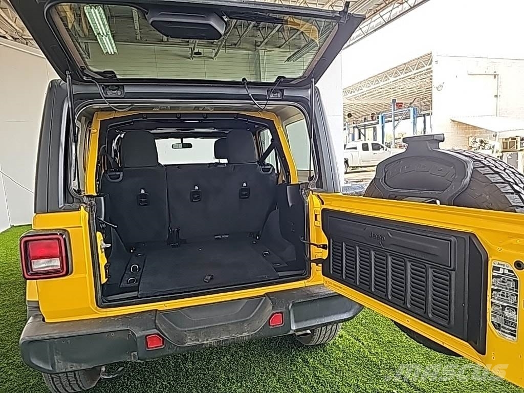 Jeep Wrangler Otomobiller