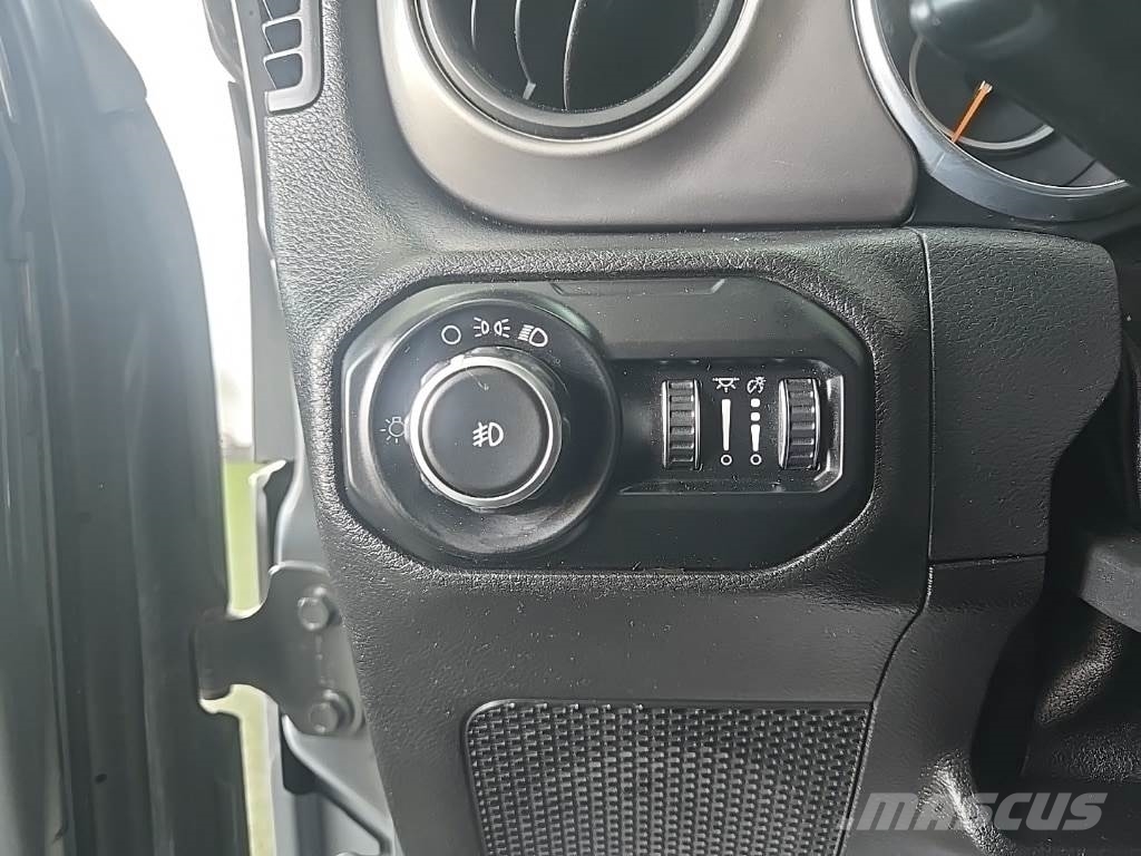 Jeep Wrangler Osobní vozy