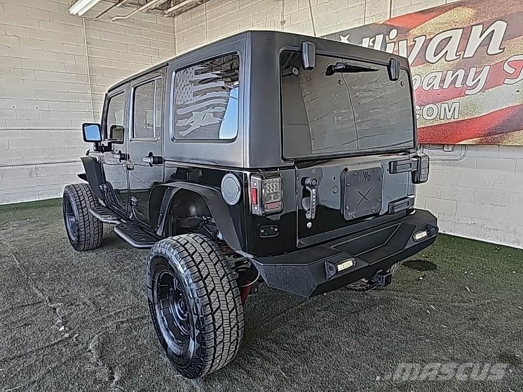 Jeep Wrangler JK Unlimited Otomobiller