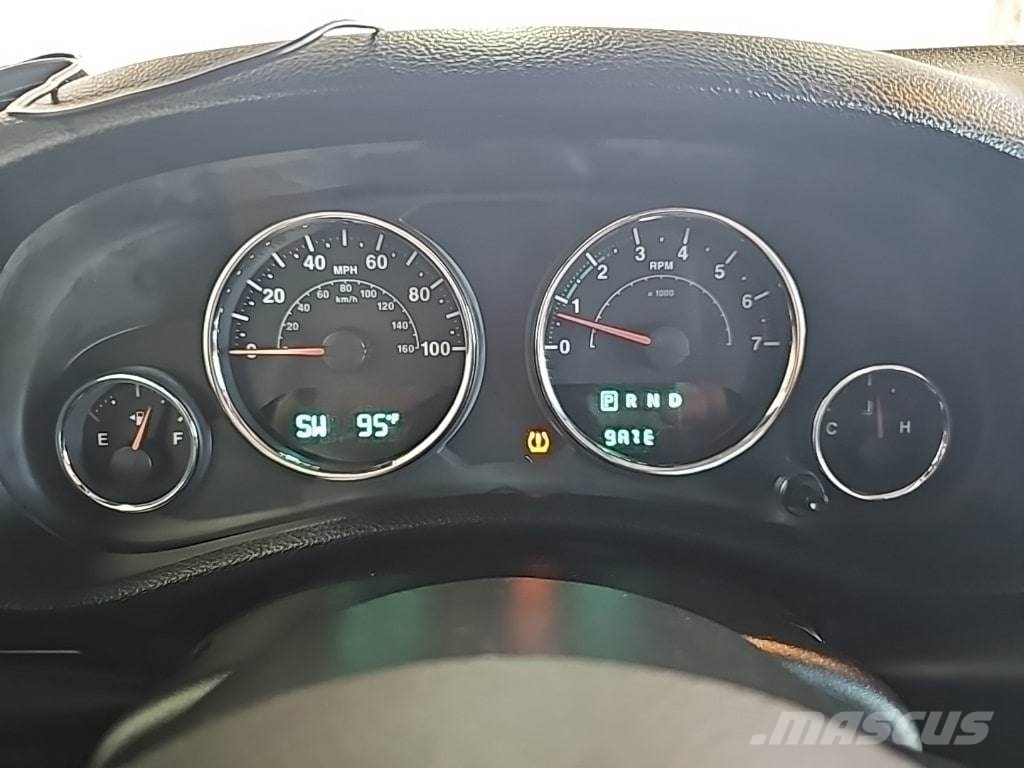 Jeep Wrangler JK Unlimited Otomobiller