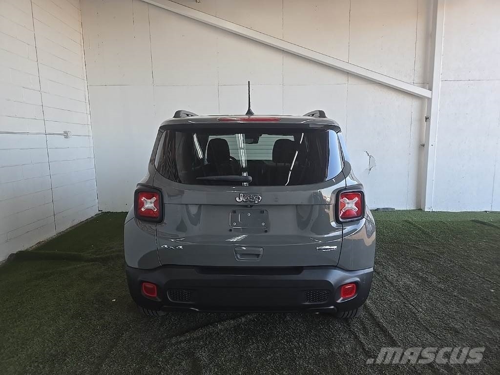 Jeep Renegade Otomobiller