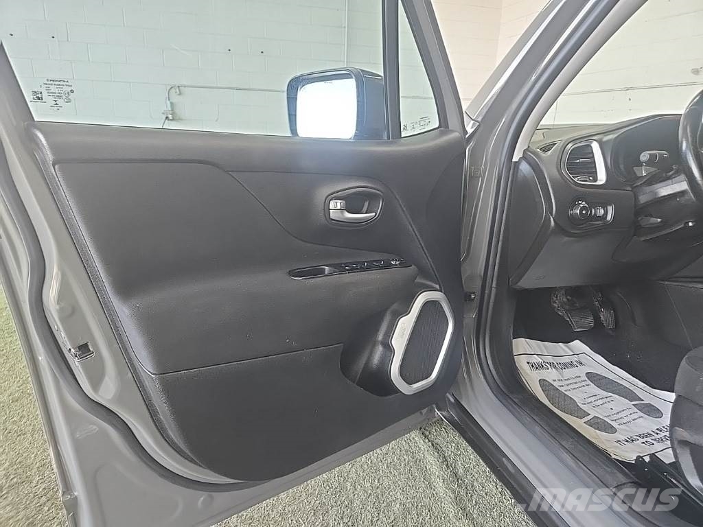 Jeep Renegade Otomobiller