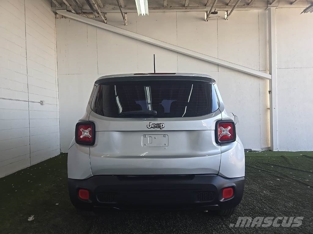 Jeep Renegade سيارات