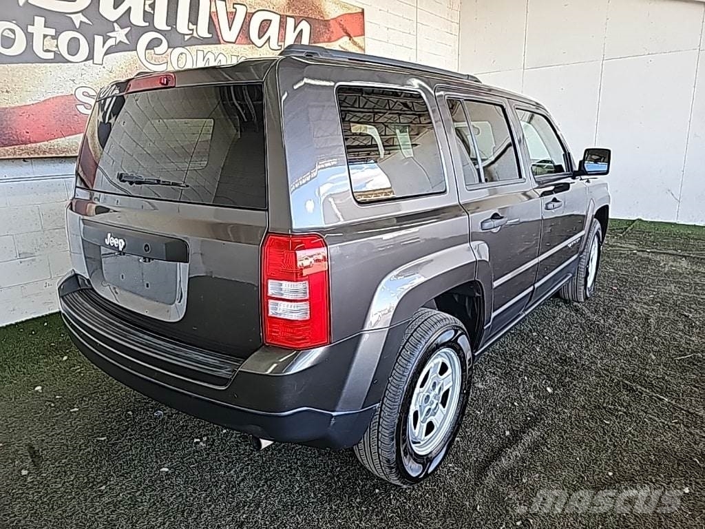 Jeep Patriot 自動車
