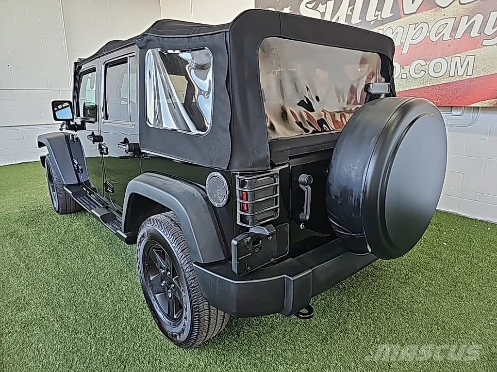 Jeep Wrangler JK Unlimited Otomobiller