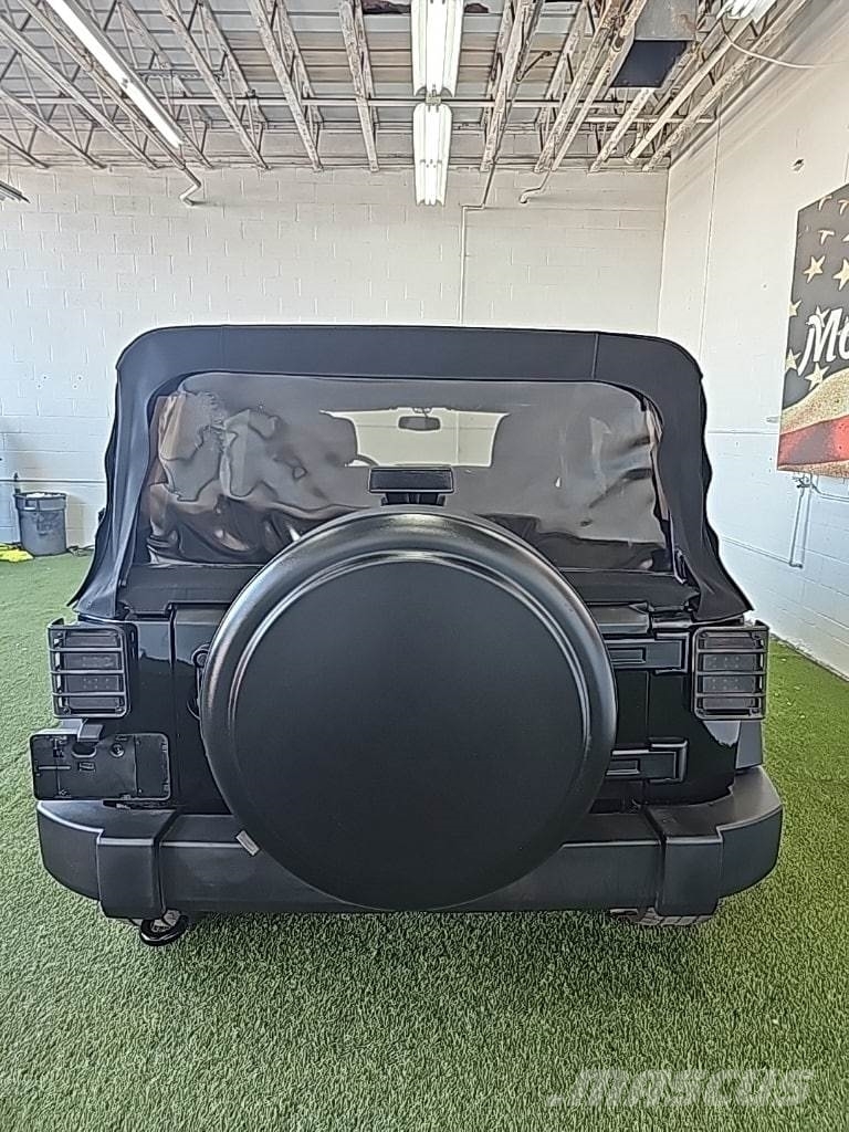 Jeep Wrangler JK Unlimited Otomobiller