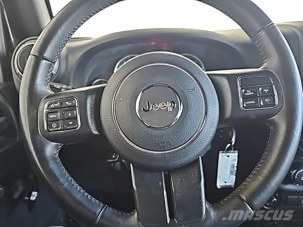 Jeep Wrangler JK Unlimited Otomobiller