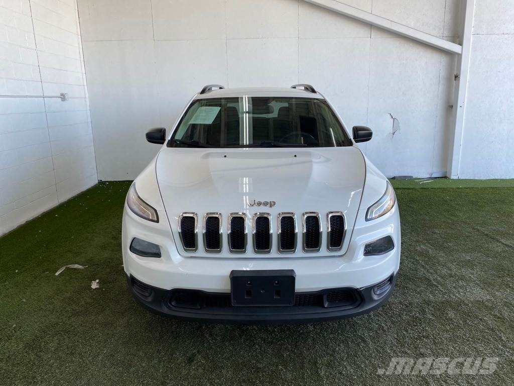 Jeep Cherokee Otomobiller