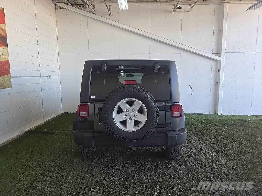 Jeep Wrangler JK Otomobiller
