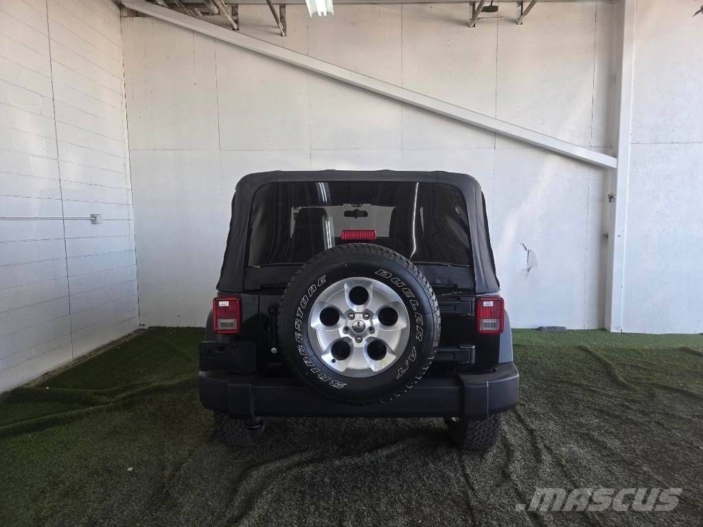 Jeep Wrangler Otomobiller