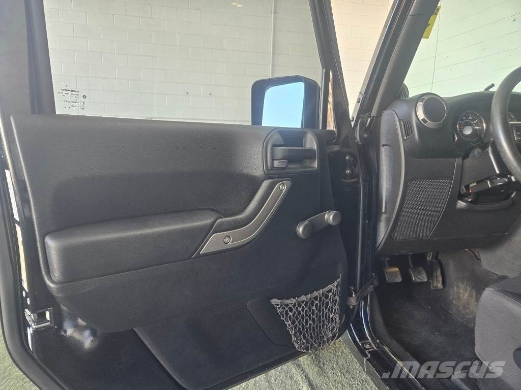 Jeep Wrangler Otomobiller