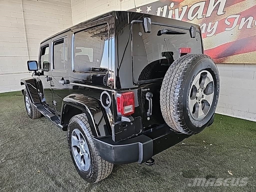 Jeep Wrangler JK Unlimited Otomobiller