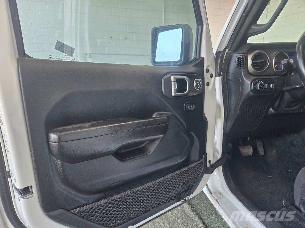 Jeep Wrangler Otomobiller