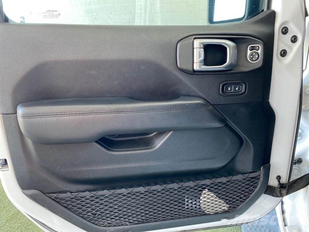 Jeep Wrangler Voiture