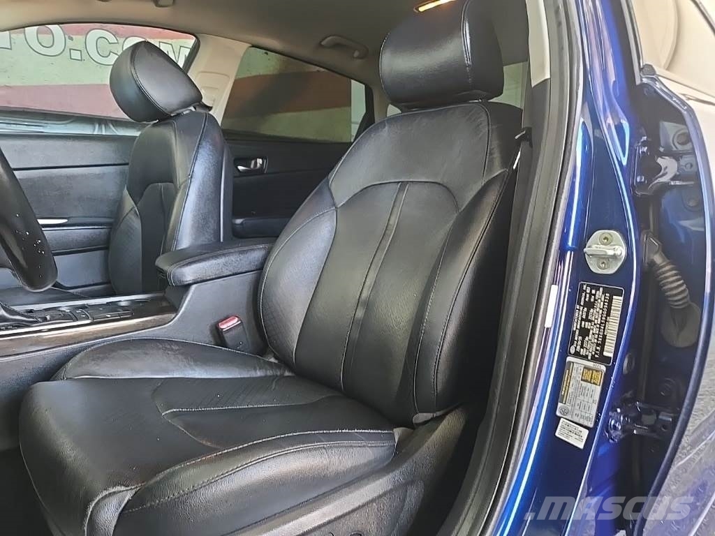 Kia Optima PKWs