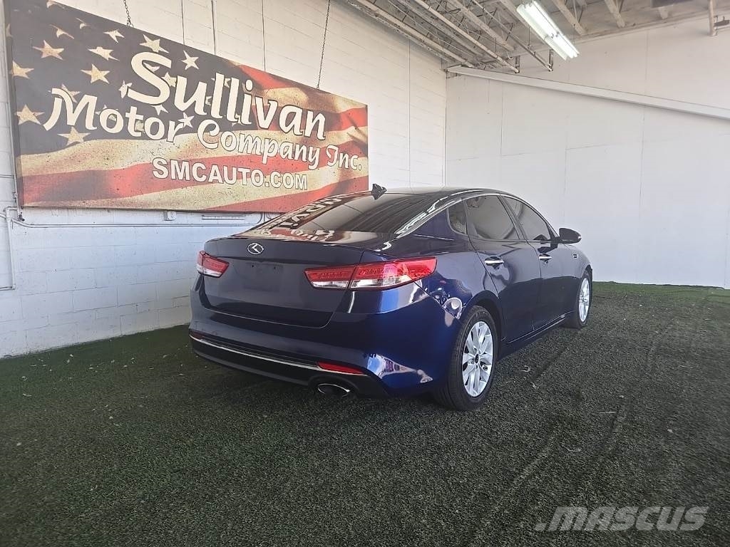 Kia Optima PKWs