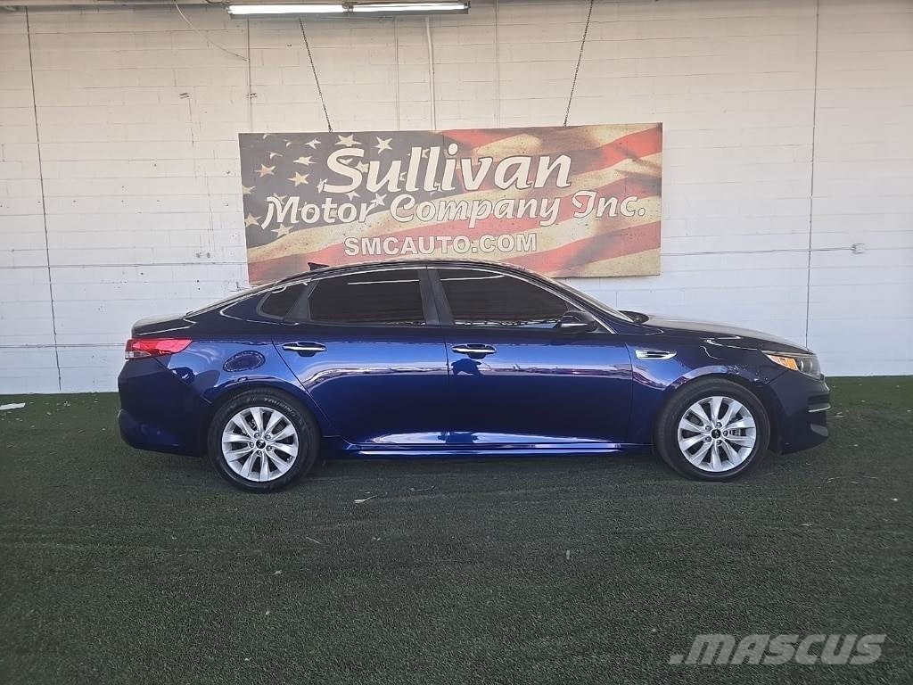 Kia Optima PKWs