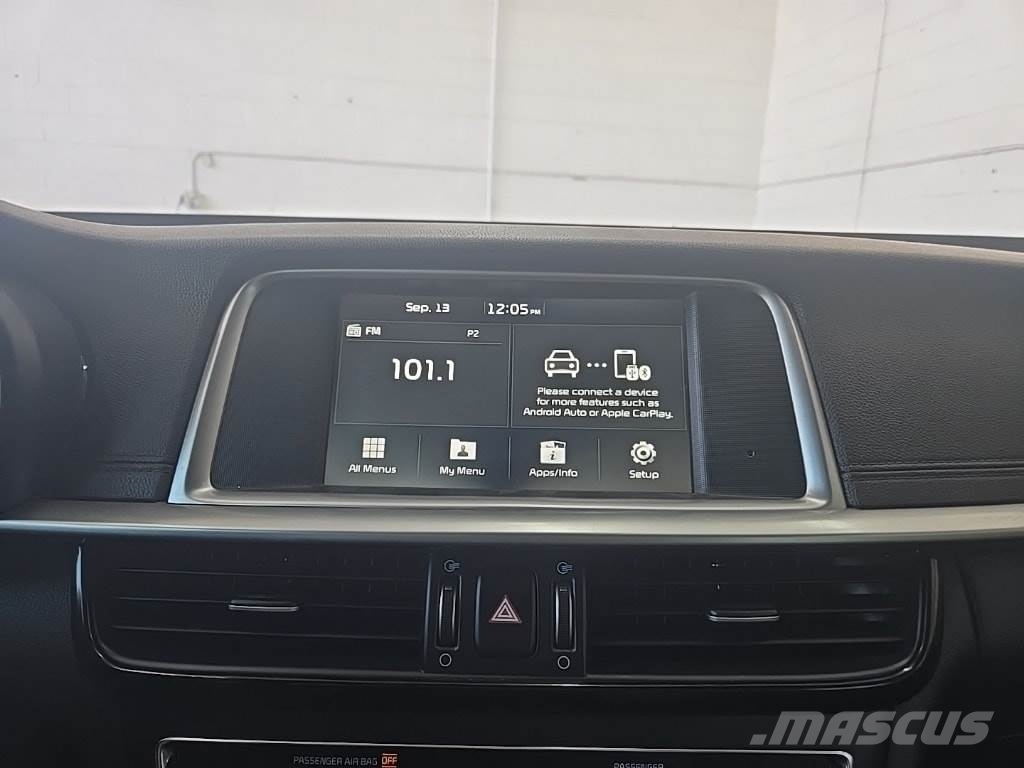 Kia Optima PKWs