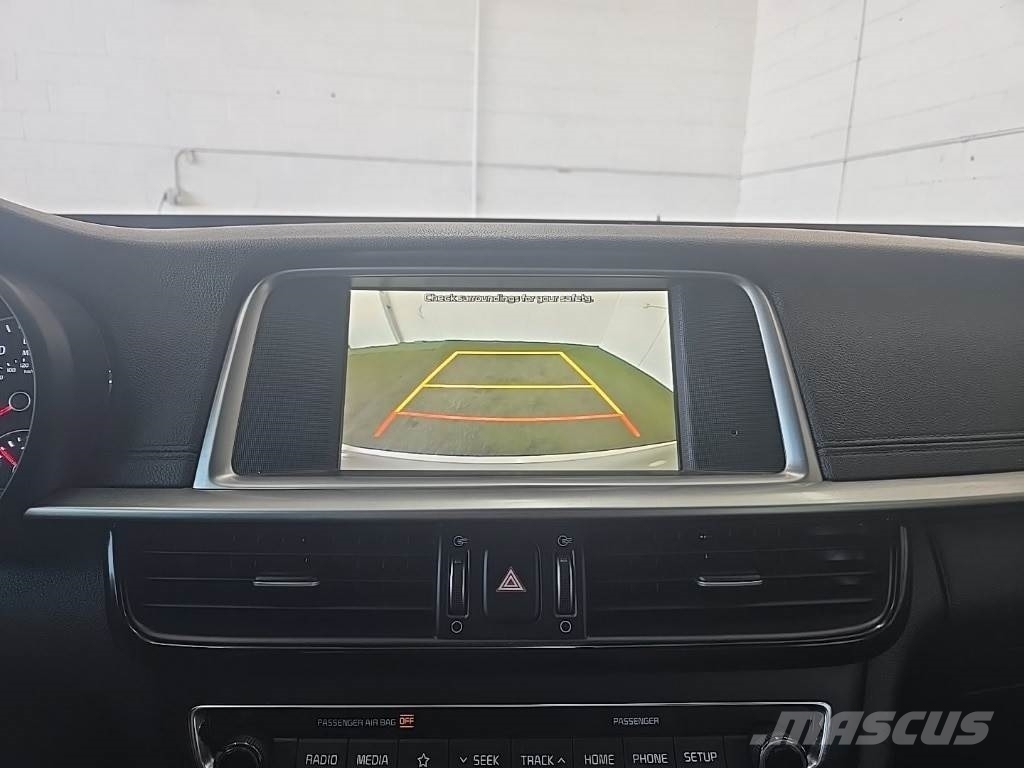 Kia Optima PKWs