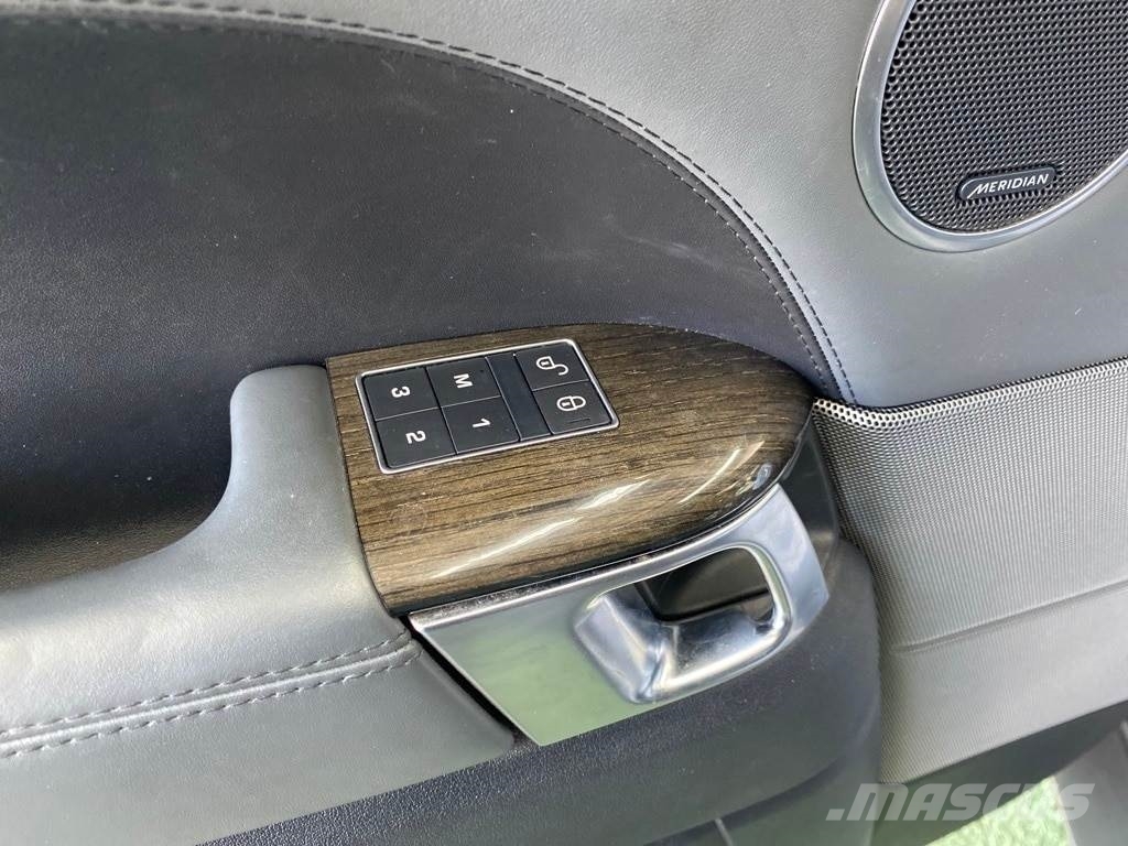 Land Rover Range Rover Sport Avtomobili