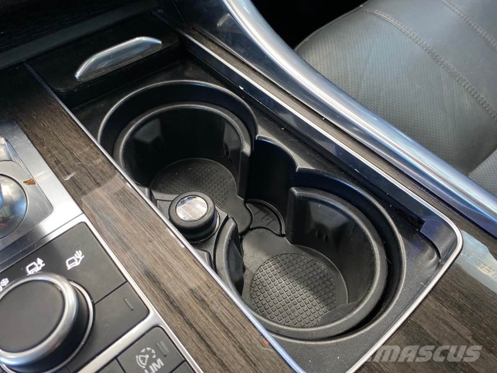 Land Rover Range Rover Sport Avtomobili