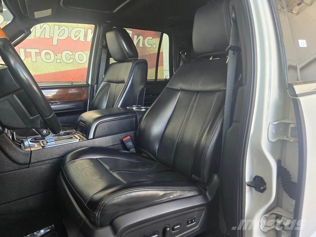Lincoln Navigator 汽车