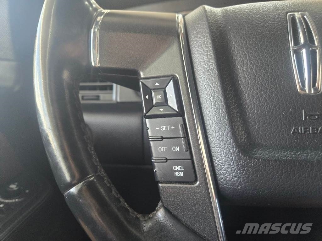 Lincoln Navigator 汽车