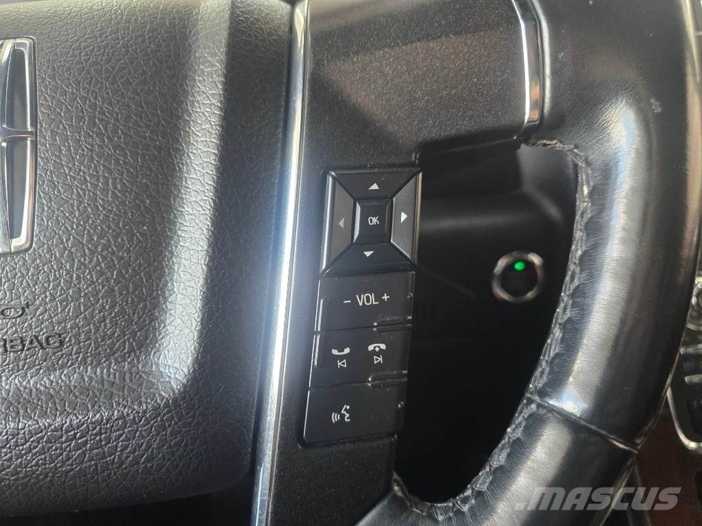 Lincoln Navigator 汽车