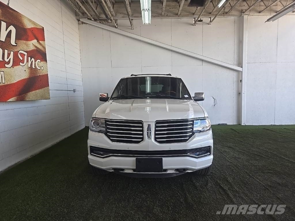 Lincoln Navigator 汽车