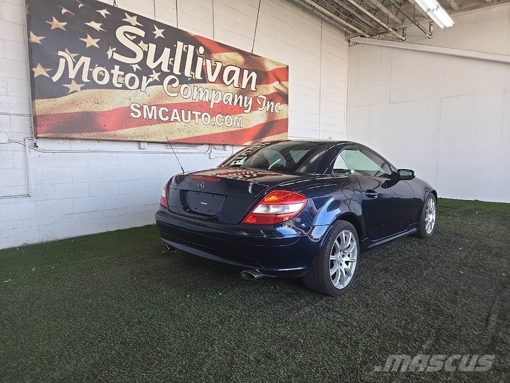 Mercedes-Benz SLK-Class 汽車
