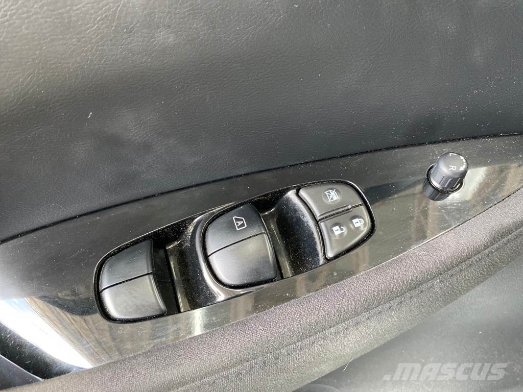 Nissan LEAF Voiture