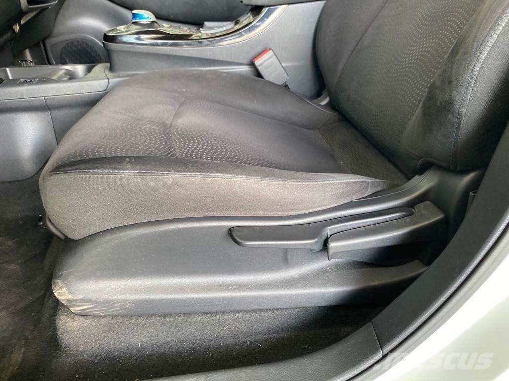 Nissan LEAF Voiture