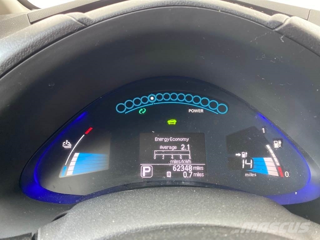 Nissan LEAF Voiture