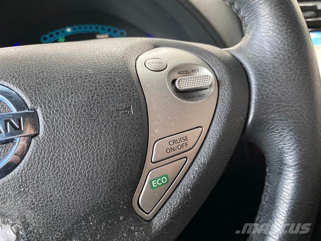 Nissan LEAF Voiture