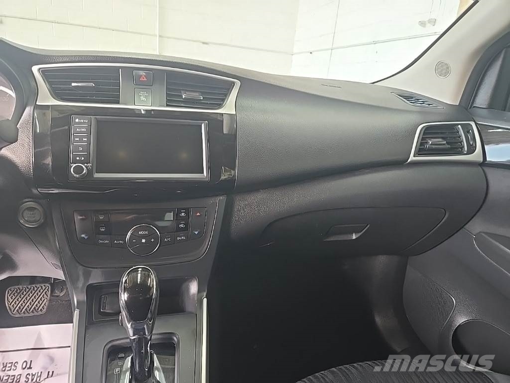 Nissan Sentra Voiture