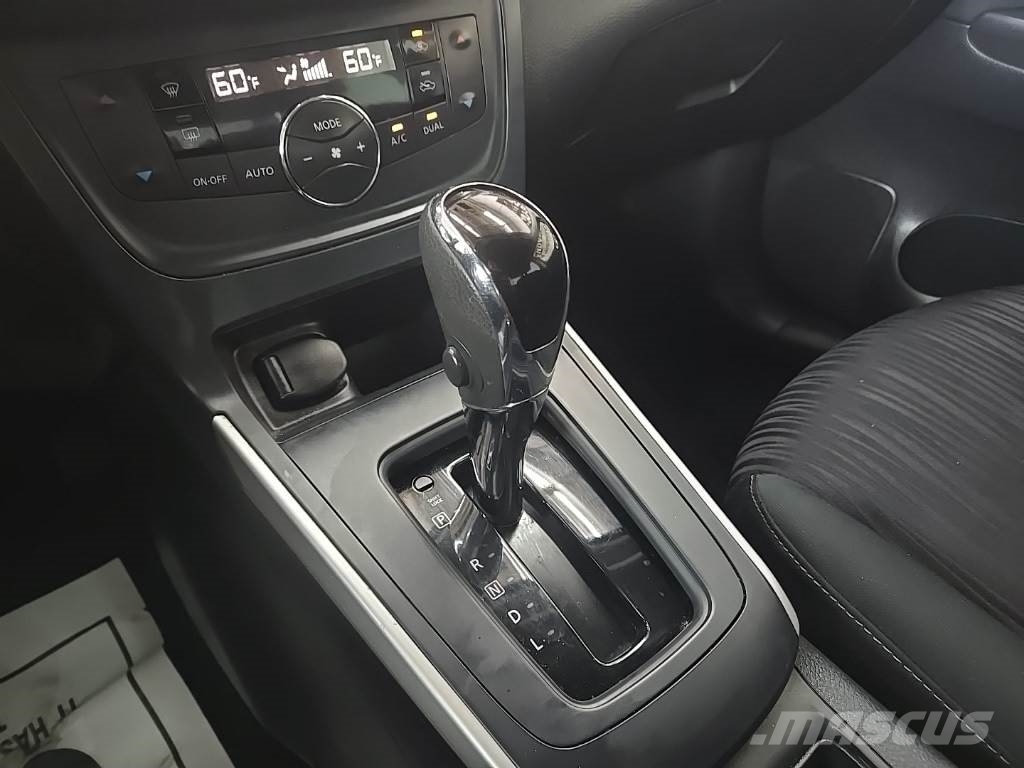 Nissan Sentra Voiture